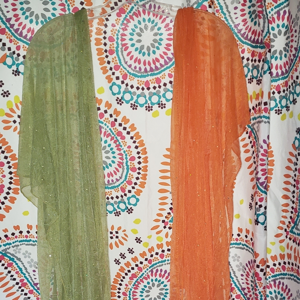 Set of two scarfs